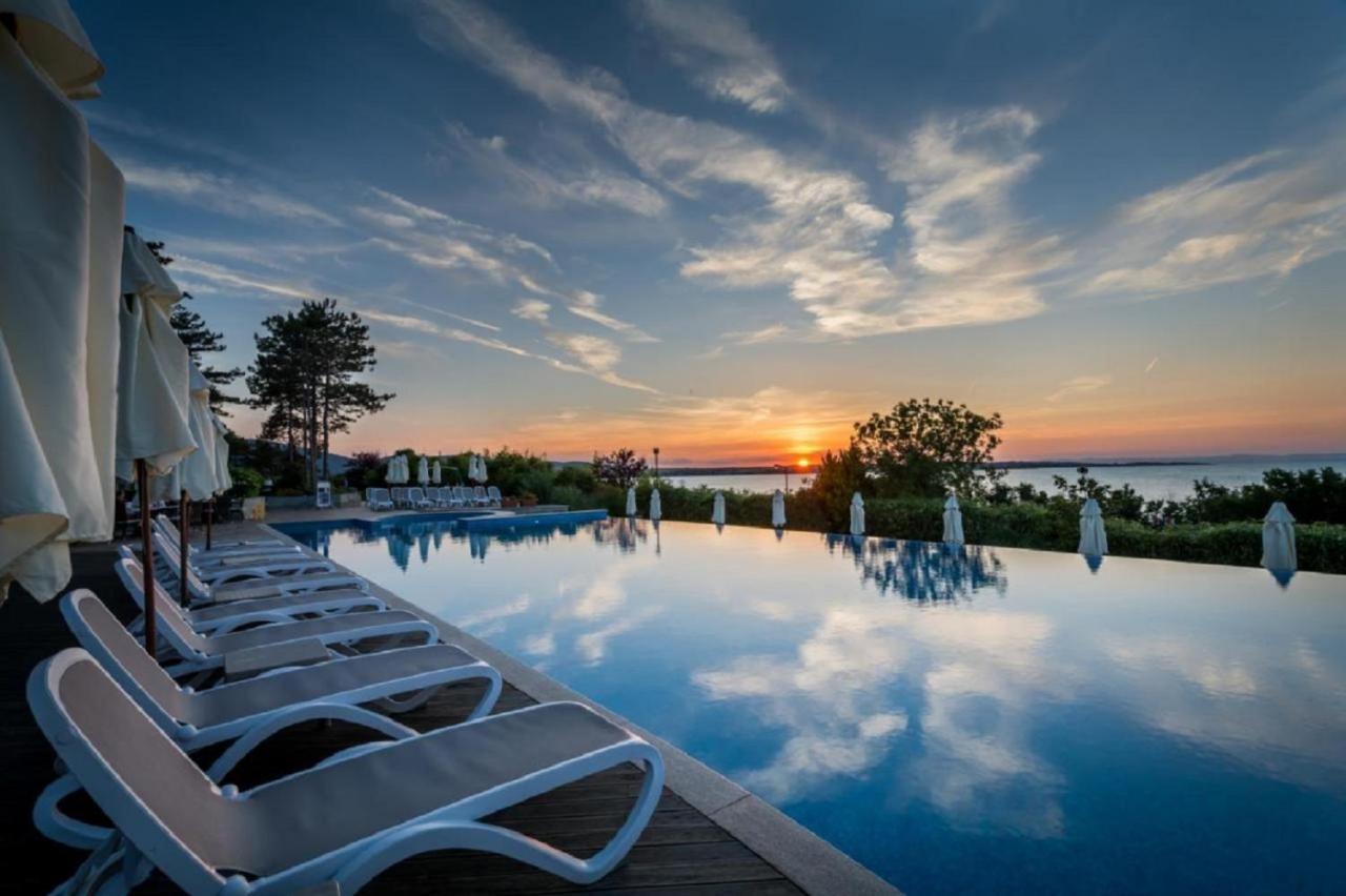 Eve Santa Marina Apartments II - Sea, Pools, Relax โซโซโปล ภายนอก รูปภาพ
